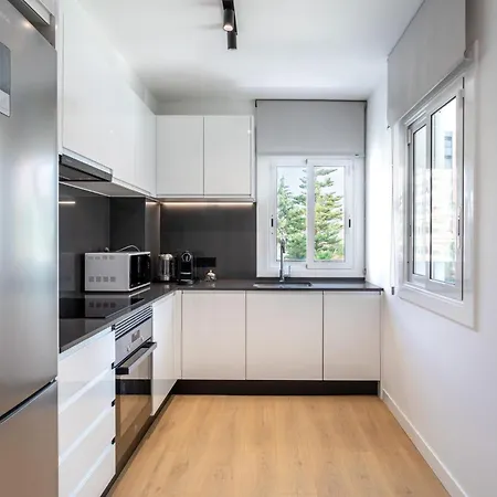 Charming 1-bedroom With Pool In * Lloret de Mar