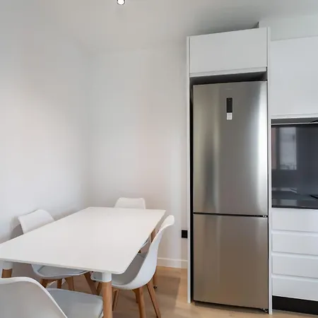 Charming 1-bedroom With Pool In * 滨海略雷特