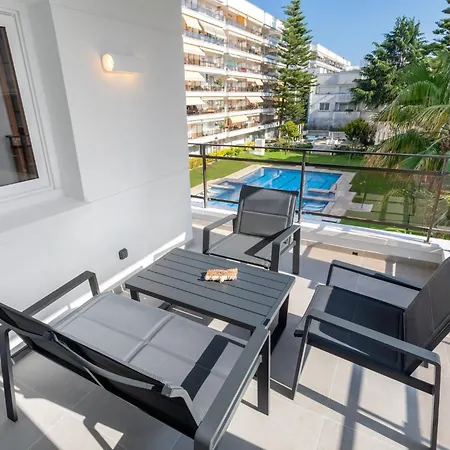 Charming 1-bedroom With Pool In * Lloret de Mar