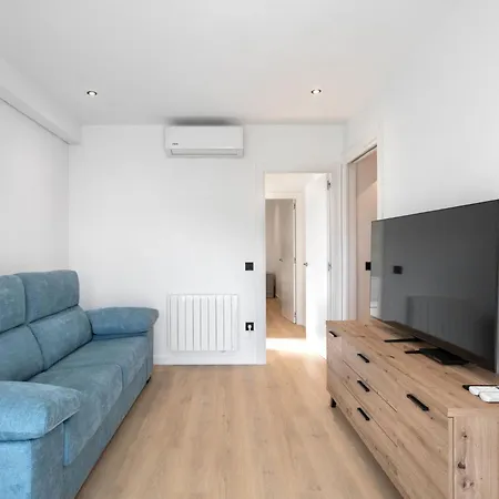 Charming 1-bedroom With Pool In