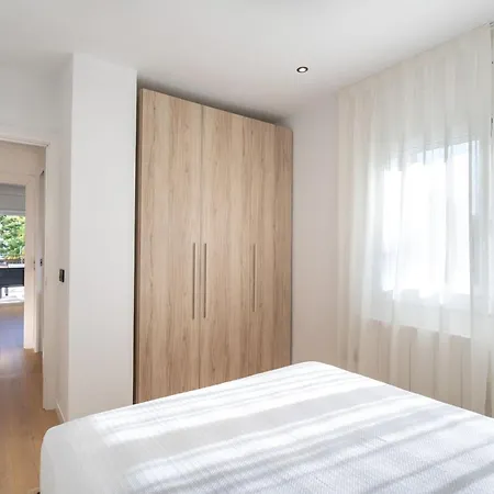 Charming 1-bedroom With Pool In Apartament *