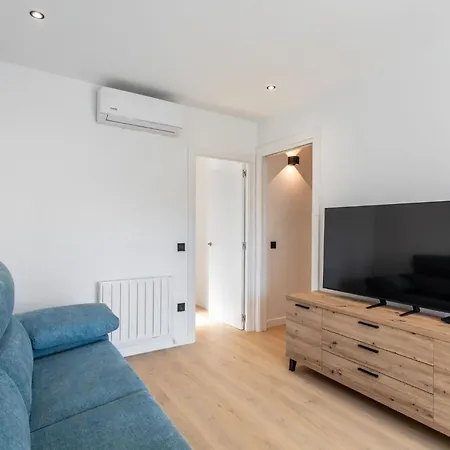 Apartament Charming 1-bedroom With Pool In Lloret de Mar