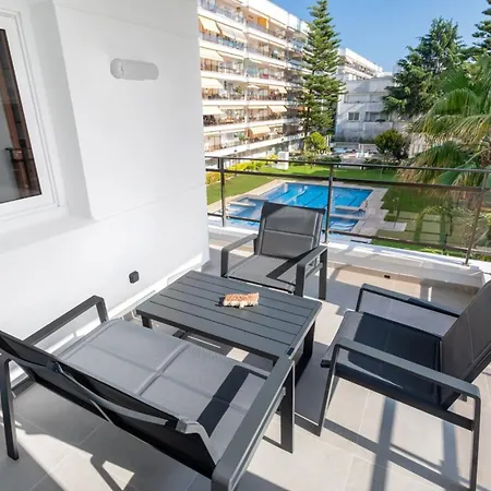 Apartament Charming 1-bedroom With Pool In Lloret de Mar